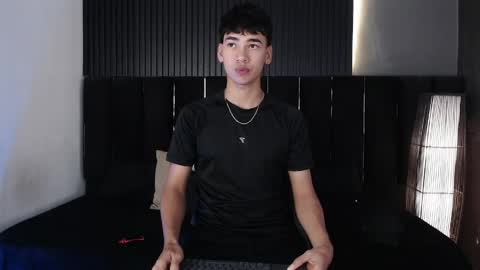Snapshot of dominic_ghost chatting on 04/10/26, 01:22 Dominic online show from 04/10/26, 01:22
