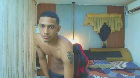 Snapshot of dominic_smith_ chatting on 04/04/26, 05:49 dominic_smith_ online show from 04/04/26, 05:49