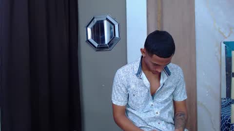 Snapshot of dominic_smith_ chatting on 04/06/26, 02:09 dominic_smith_ online show from 04/06/26, 02:09