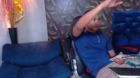 Snapshot of dominic_smith_ chatting on 04/08/26, 02:44 dominic_smith_ online show from 04/08/26, 02:44