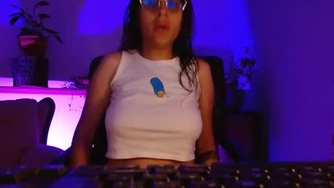   online show from 05/18/26, 11:43