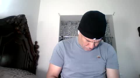 Snapshot of dominicanorico chatting on 03/17/26, 03:33 luis online show from 03/17/26, 03:33