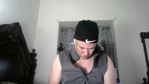 Snapshot of dominicanorico chatting on 04/06/26, 04:21 luis online show from 04/06/26, 04:21