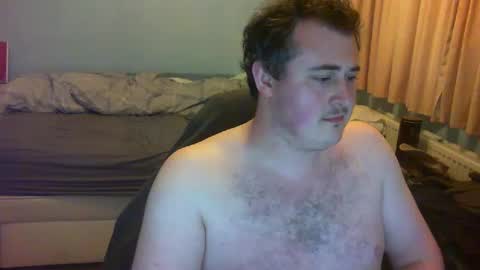 Snapshot of dominicb03 chatting on 09/08/25, 10:42 dominicb03 online show from 09/08/25, 10:42