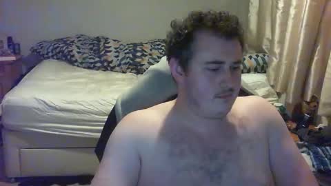 Snapshot of dominicb03 chatting on 11/30/25, 02:04 dominicb03 online show from 11/30/25, 02:04