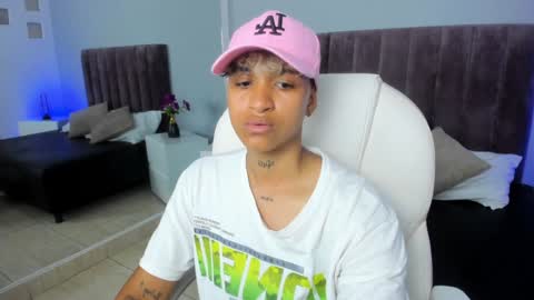 Dominick  online show from 02/07/25, 08:42