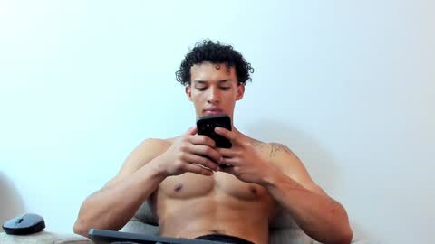 Snapshot of dominick_star chatting on 12/13/24, 07:15 Dominick Star online show from 12/13/24, 07:15