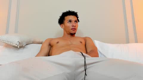 Snapshot of dominick_star chatting on 12/17/24, 09:50 Dominick Star online show from 12/17/24, 09:50