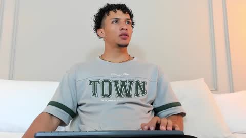 Dominick Star online show from 12/29/24, 03:33