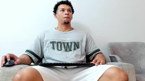 Snapshot of dominick_star chatting on 01/30/25, 03:44 Dominick Star online show from 01/30/25, 03:44