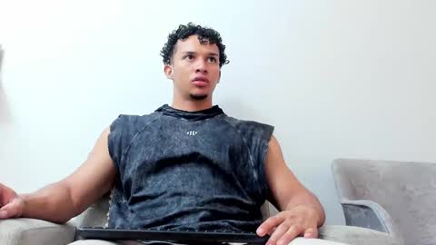 Dominick Star online show from 02/01/25, 04:35