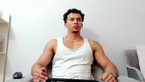 Snapshot of dominick_star chatting on 02/05/25, 04:16 Dominick Star online show from 02/05/25, 04:16