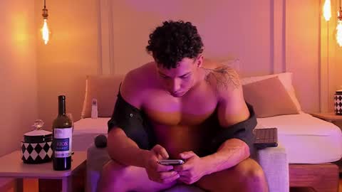 Snapshot of dominick_star chatting on 02/15/25, 09:49 Dominick Star online show from 02/15/25, 09:49