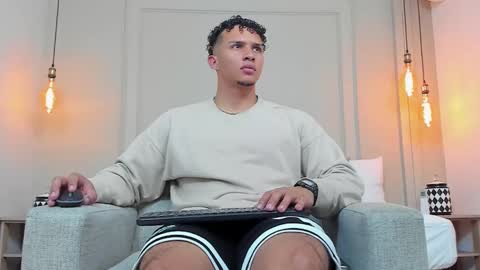 Snapshot of dominick_star chatting on 02/24/25, 03:44 Dominick Star online show from 02/24/25, 03:44