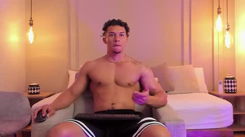 Snapshot of dominick_star chatting on 03/04/25, 05:11 Dominick Star online show from 03/04/25, 05:11