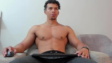 Snapshot of dominick_star chatting on 03/06/25, 04:19 Dominick Star online show from 03/06/25, 04:19