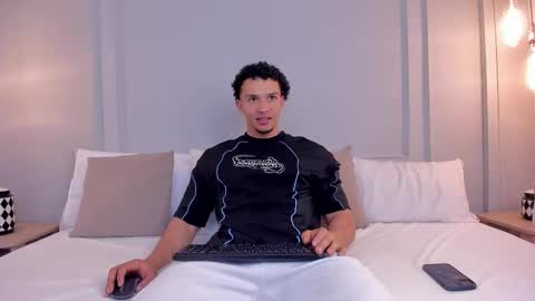 Dominick Star online show from 12/19/25, 04:52