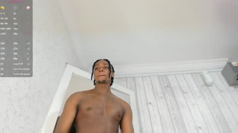 Snapshot of dominicsccott chatting on 06/29/26, 01:11 Dominicscott online show from 06/29/26, 01:11