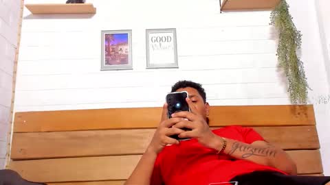 Snapshot of dominicvera chatting on 05/18/26, 01:45 DominicVera online show from 05/18/26, 01:45