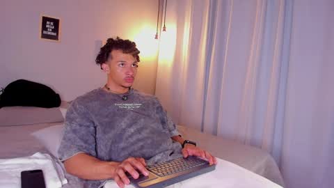 Snapshot of dominik_drake chatting on 05/04/26, 12:45 Dominik Drake online show from 05/04/26, 12:45