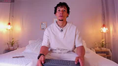 Snapshot of dominik_drake chatting on 07/06/26, 12:13 Dominik Drake online show from 07/06/26, 12:13