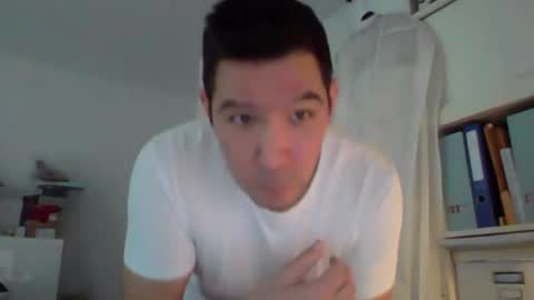 Snapshot of dominik_home chatting on 03/25/26, 09:37 dominik_home online show from 03/25/26, 09:37