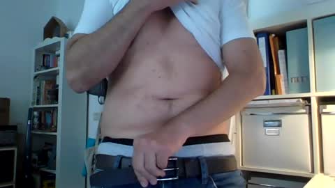 Snapshot of dominik_home chatting on 06/15/26, 11:12 dominik_home online show from 06/15/26, 11:12