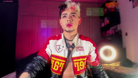 Snapshot of dominikeclipsex chatting on 04/15/26, 10:00 Dominik Eclipse online show from 04/15/26, 10:00