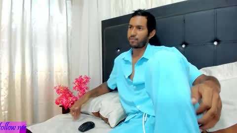 dominikx_ online show from 02/19/26, 12:01