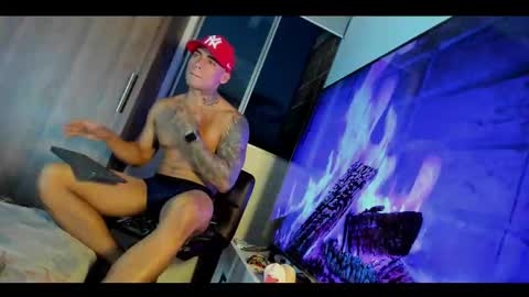 Snapshot of dominiofit chatting on 03/12/25, 11:33 Only fans Ronnie col---InstaRonniecolleman online show from 03/12/25, 11:33