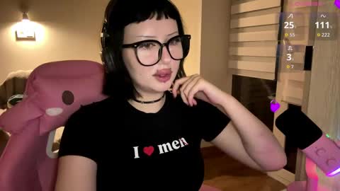 Snapshot of dominiquebreakey chatting on 05/21/26, 06:04 Cati online show from 05/21/26, 06:04