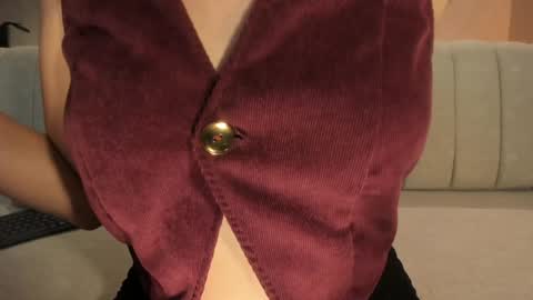 Dominique online show from 01/11/25, 10:51