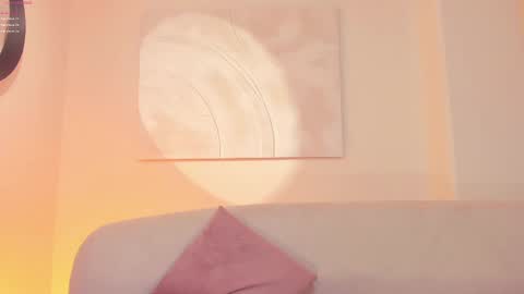 Dominique online show from 03/12/25, 02:09