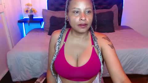  D O M I N K  online show from 11/03/25, 08:26