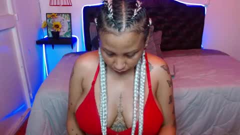  D O M I N K  online show from 11/18/25, 08:52