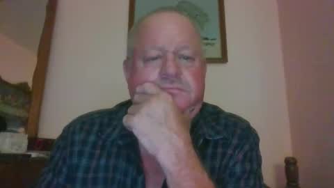 Snapshot of domino81212 chatting on 10/05/25, 06:01 domino81212 online show from 10/05/25, 06:01