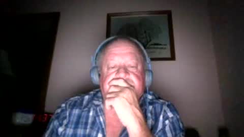 Snapshot of domino81212 chatting on 10/30/25, 04:36 domino81212 online show from 10/30/25, 04:36