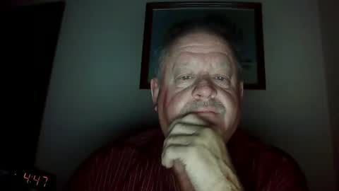 Snapshot of domino81212 chatting on 12/04/25, 10:46 domino81212 online show from 12/04/25, 10:46