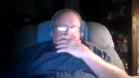 Snapshot of domino81212 chatting on 04/11/26, 01:32 domino81212 online show from 04/11/26, 01:32