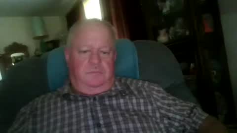 Snapshot of domino81212 chatting on 04/12/26, 05:29 domino81212 online show from 04/12/26, 05:29