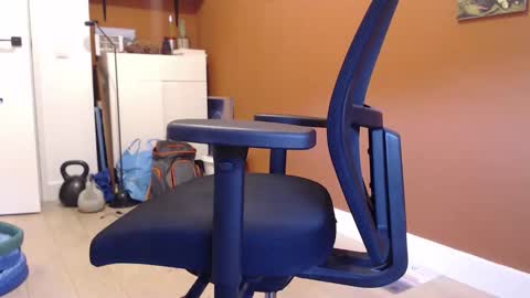 Domino online show from 11/21/25, 02:38