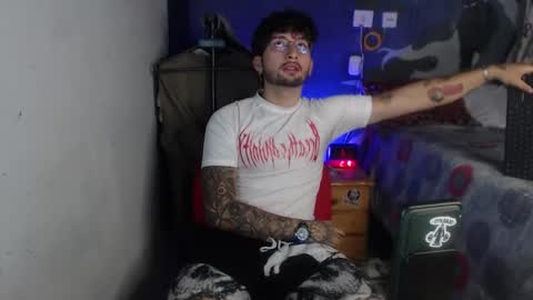 Snapshot of dominus_kane chatting on 11/12/25, 03:07 dominus_kane online show from 11/12/25, 03:07