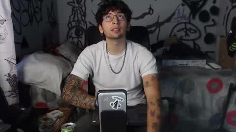 Snapshot of dominus_kane chatting on 12/17/25, 10:38 dominus_kane online show from 12/17/25, 10:38