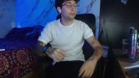 Snapshot of dominus_kane chatting on 02/21/26, 01:28 dominus_kane online show from 02/21/26, 01:28