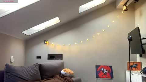 Kira online show from 05/22/26, 01:46