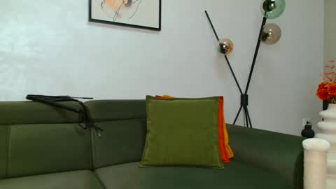 Snapshot of dommedrucilla chatting on 04/29/26, 07:23 Mistress Gia online show from 04/29/26, 07:23