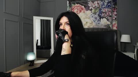 Snapshot of dommelisa chatting on 12/01/24, 09:04 Dom Melisa online show from 12/01/24, 09:04