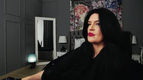 Snapshot of dommelisa chatting on 01/24/25, 09:58 Dom Melisa online show from 01/24/25, 09:58