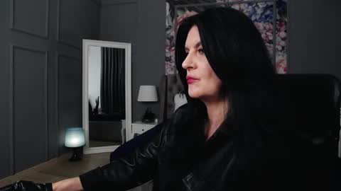 Snapshot of dommelisa chatting on 02/04/25, 03:00 Dom Melisa online show from 02/04/25, 03:00