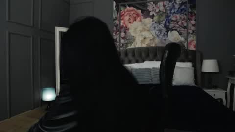 Snapshot of dommelisa chatting on 11/08/25, 03:23 Dom Melisa online show from 11/08/25, 03:23